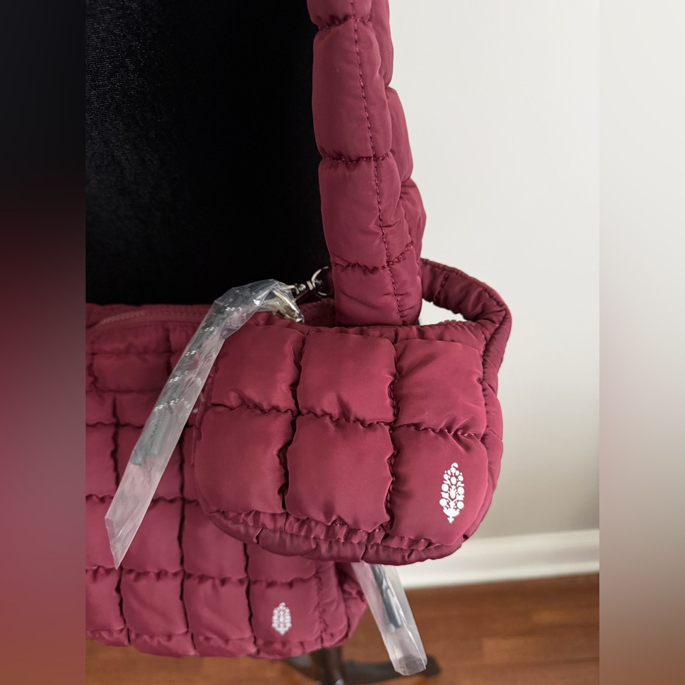 BUNDLE! FP Movement Quilted Baby Carryall Sling Bag & Micro Bag - Picture 7 of 10